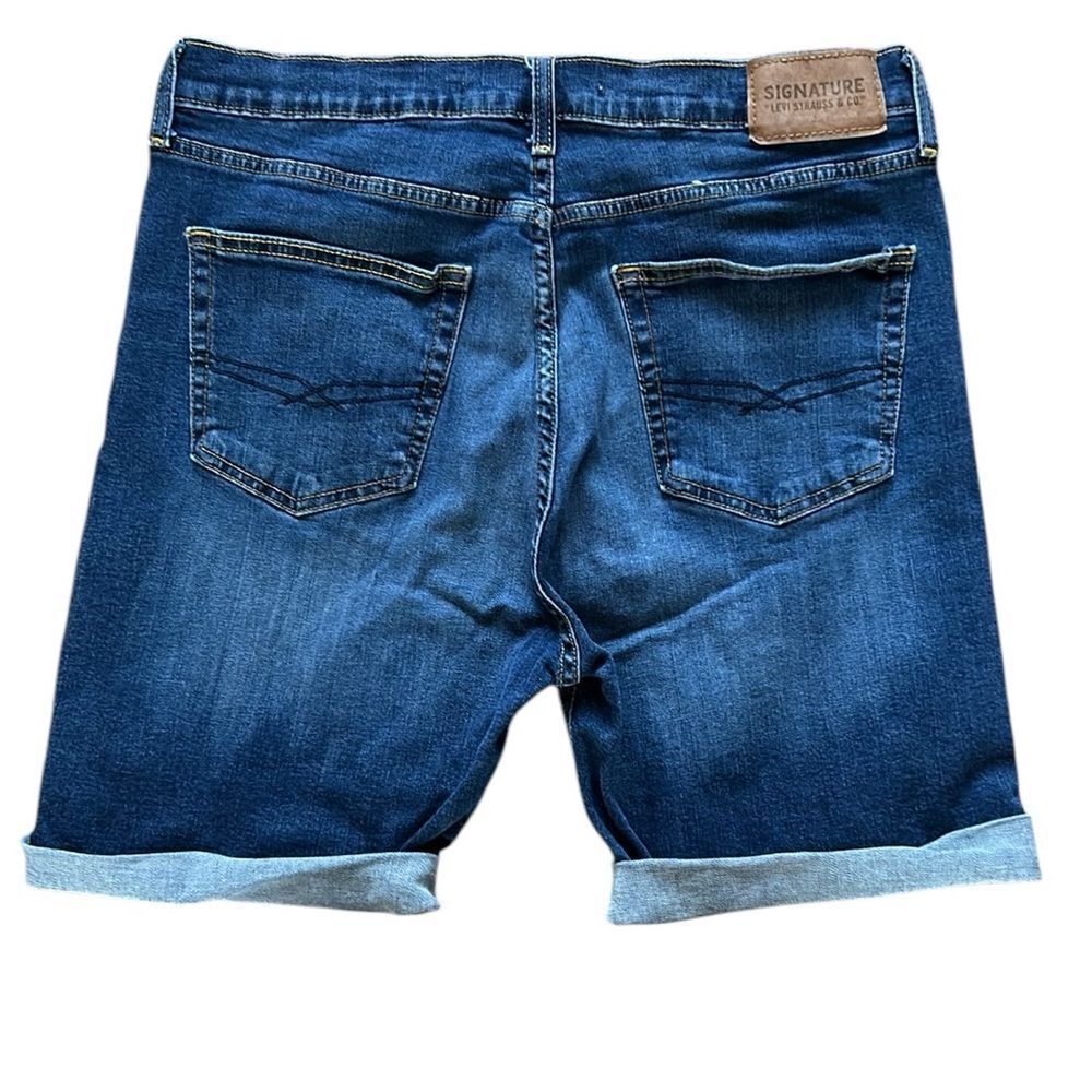Levi’s Signature Jean Shorts - Picture 2 of 8